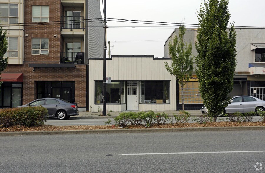 1247 Kingsway, Vancouver, BC à vendre - Photo principale - Image 1 de 1