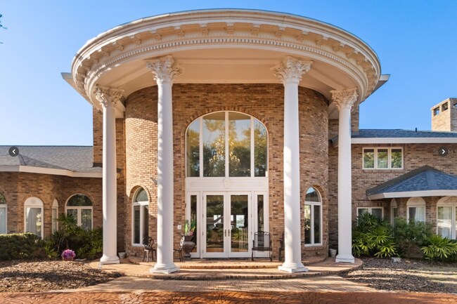 More details for 6118 Riverview Blvd, Bradenton, FL - Specialty for Sale