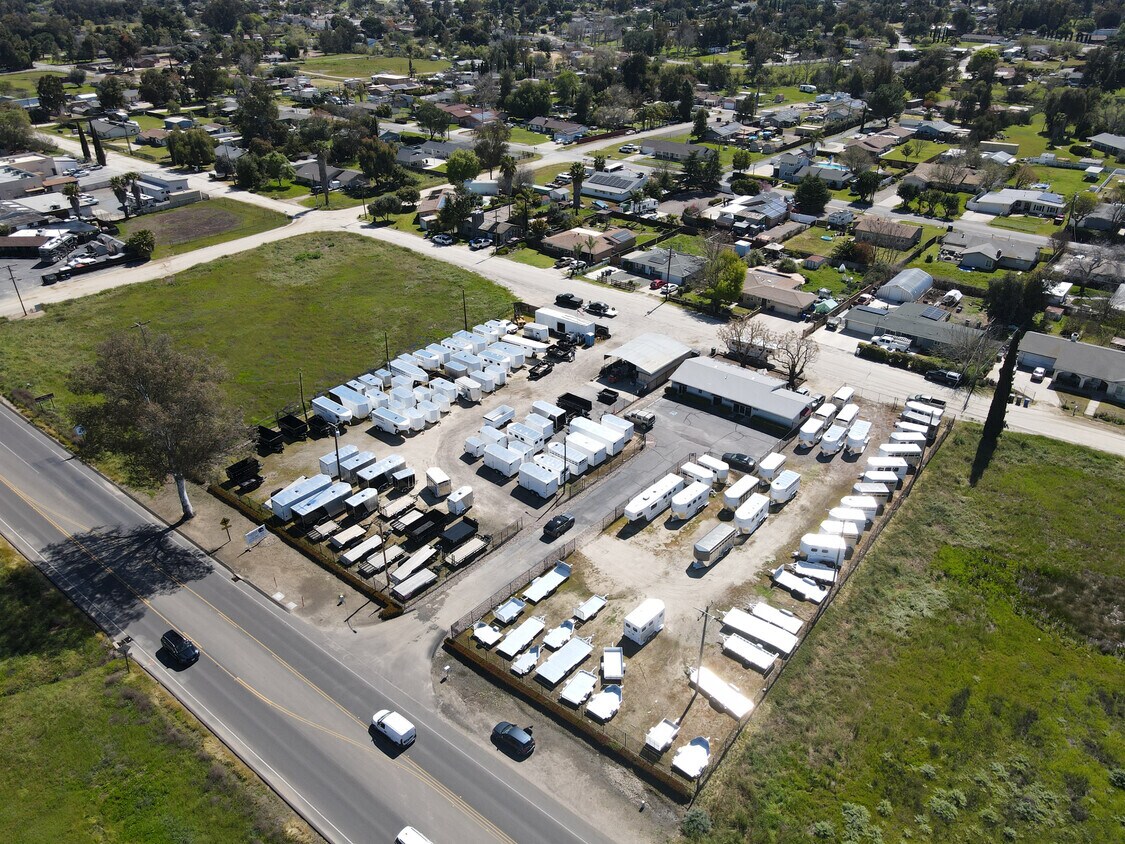 2430 Main St, Ramona, CA à vendre Photo du bâtiment- Image 1 de 7