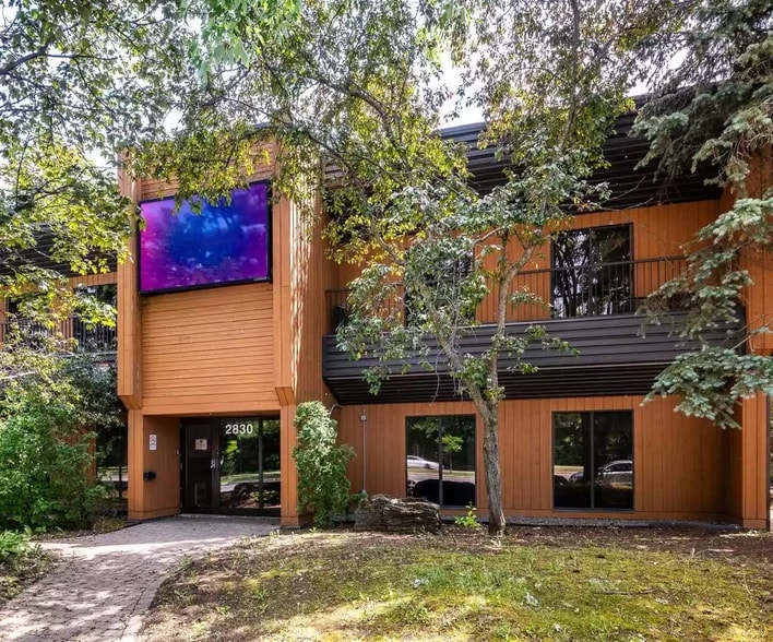 2830 Boul Saint-Martin E, Laval, QC à louer - Photo principale - Image 1 de 16