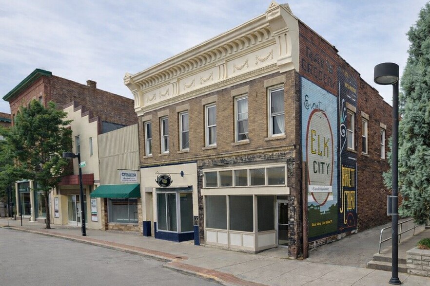 313 Washington St W, Charleston, WV à louer - Photo du bâtiment - Image 1 de 4