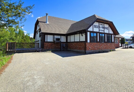 245 Ponderosa Ave, Logan Lake, BC à vendre - Photo du bâtiment - Image 1 de 5