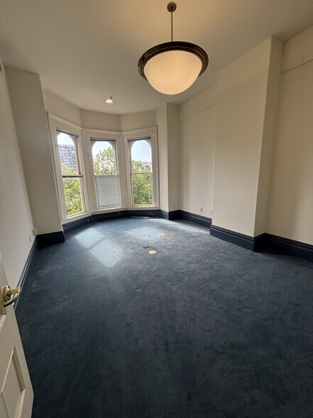 817-827 Washington St, Oakland, CA à louer - Photo du bâtiment - Image 2 de 8