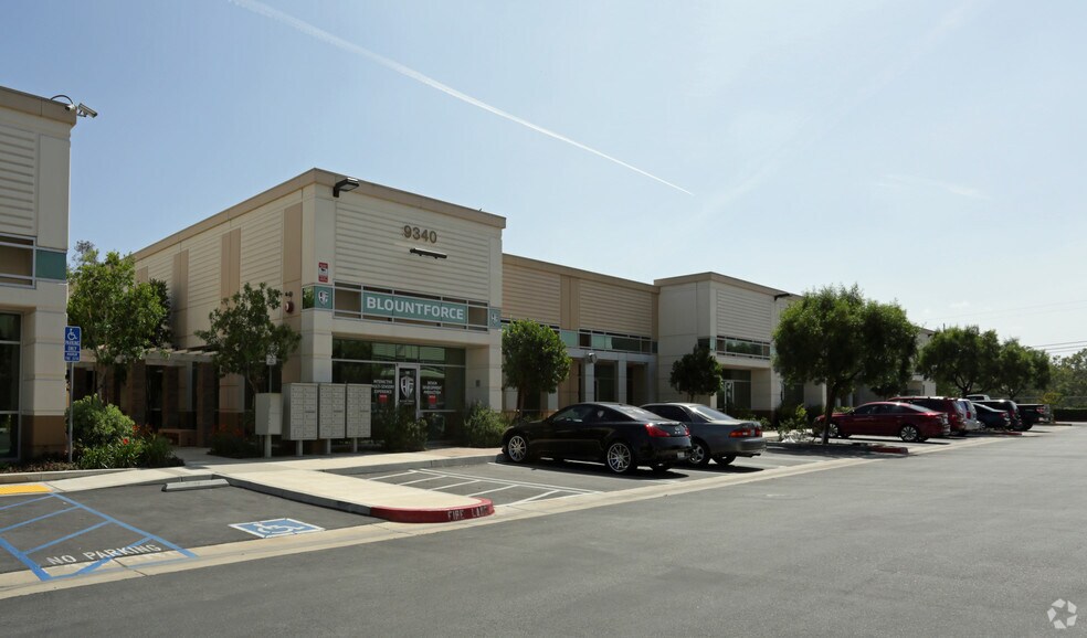 9300 Santa Anita Ave, Rancho Cucamonga, CA à louer - Photo du bâtiment - Image 3 de 3