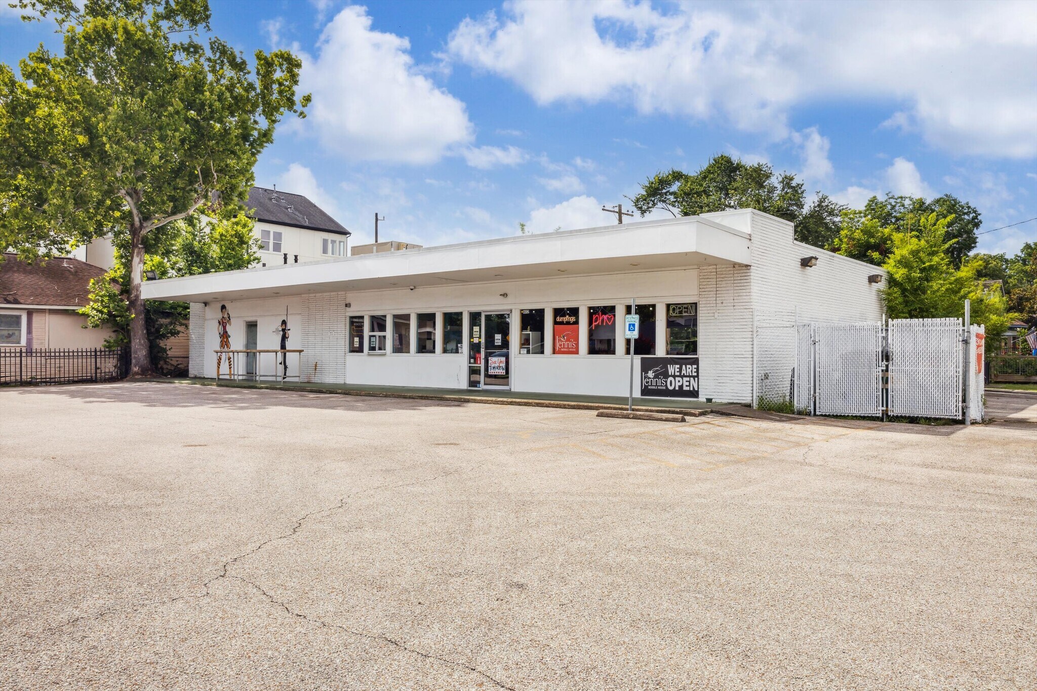 602 E 20th St, Houston, TX for lease Building Photo- Image 1 of 23