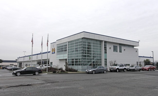 Plus de détails pour 25447 Industrial Blvd, Hayward, CA - Industriel à vendre