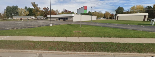 More details for 275 Laing St, Redgranite, WI - Retail for Sale