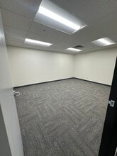 6065 Polaris Ave, Las Vegas, NV for lease Building Photo- Image 1 of 8