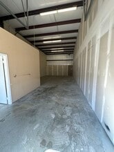 3210-3354 E FM 528 Rd, Friendswood, TX à louer Photo intérieure- Image 1 de 5