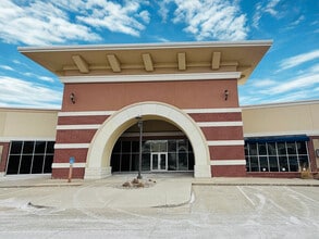 4149 Sergeant Rd, Sioux City, IA for lease Interior Photo- Image 1 of 10