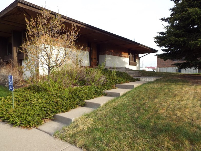 2415 13th Ave S, Great Falls, MT à vendre - Photo principale - Image 1 de 4
