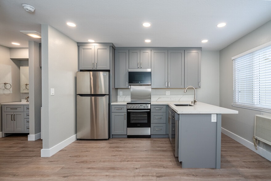 37 Pacheco St, San Rafael, CA for sale - Building Photo - Image 3 of 28