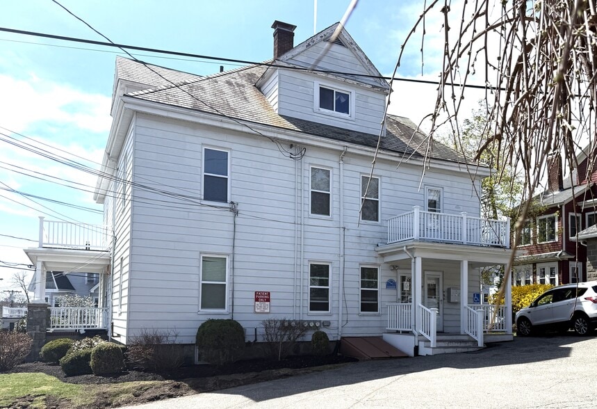 548-550 Mount Auburn St, Watertown, MA à louer - Photo du bâtiment - Image 3 de 3