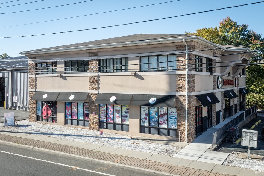 501-517 River Dr, Garfield, NJ à vendre - Photo du bâtiment - Image 2 de 13