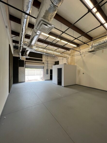16101 Cantrell Rd, Little Rock, AR for lease - Building Photo - Image 3 of 10