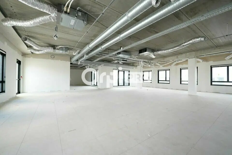Office in Genas for lease Interior Photo- Image 1 of 10