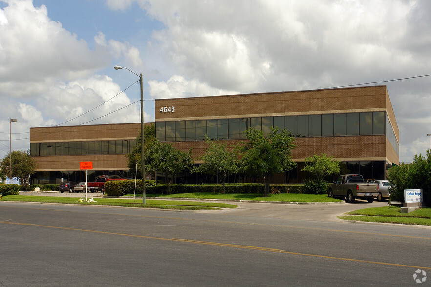 4646 Corona Dr, Corpus Christi, TX for lease - Building Photo - Image 3 of 24