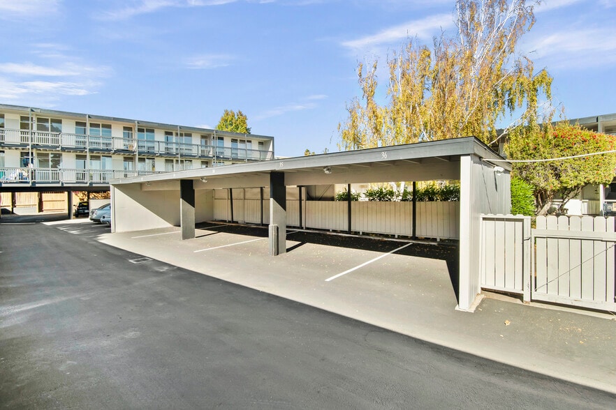 1775 Marco Polo Way, Burlingame, CA for sale - Building Photo - Image 3 of 23