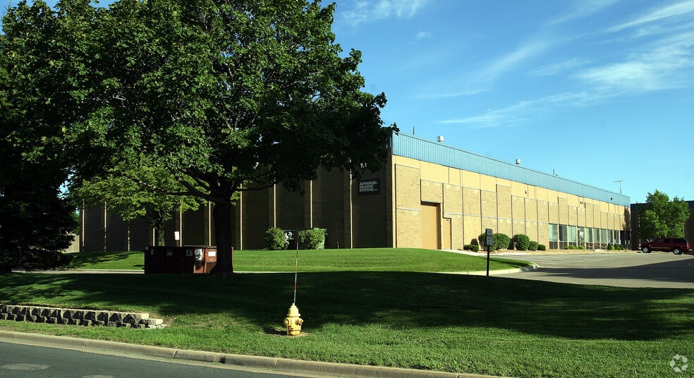 13125 Industrial Park Blvd, Plymouth, MN for lease - Building Photo - Image 2 of 5