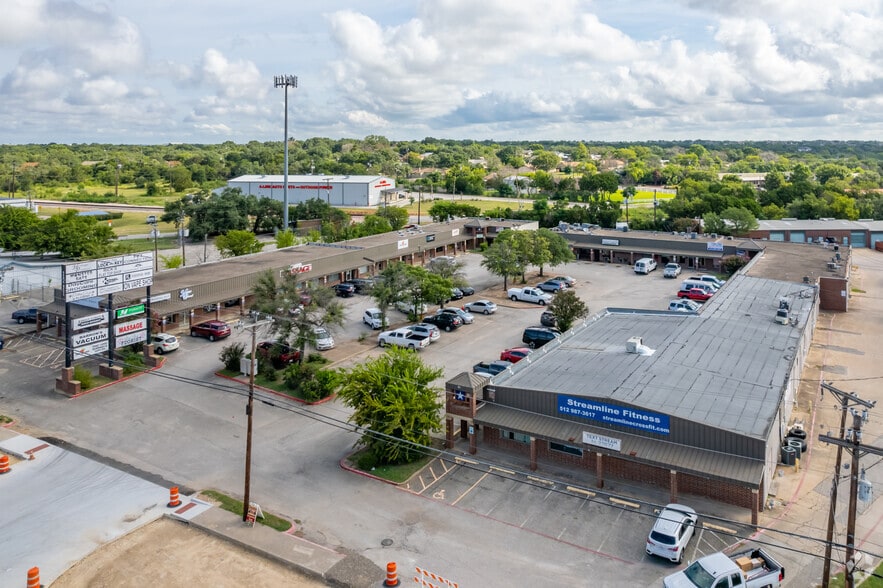 600 S Bell Blvd, Cedar Park, TX à vendre - Photo du bâtiment - Image 3 de 10