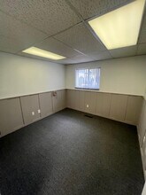 813 E Michigan Ave, Ypsilanti, MI à louer Photo intérieure- Image 2 de 4