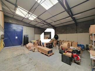 Plus de détails pour Bureau, Local d'activités à louer