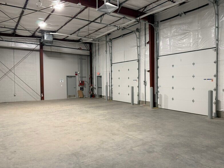250 W Paxton Ave, Salt Lake City, UT for lease - Building Photo - Image 3 of 6
