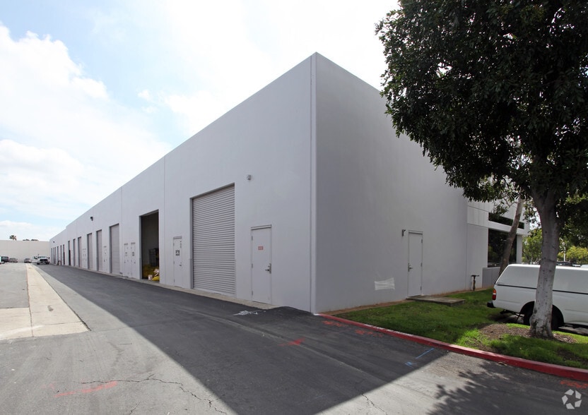 17 Hammond, Irvine, CA for lease - Building Photo - Image 3 of 3