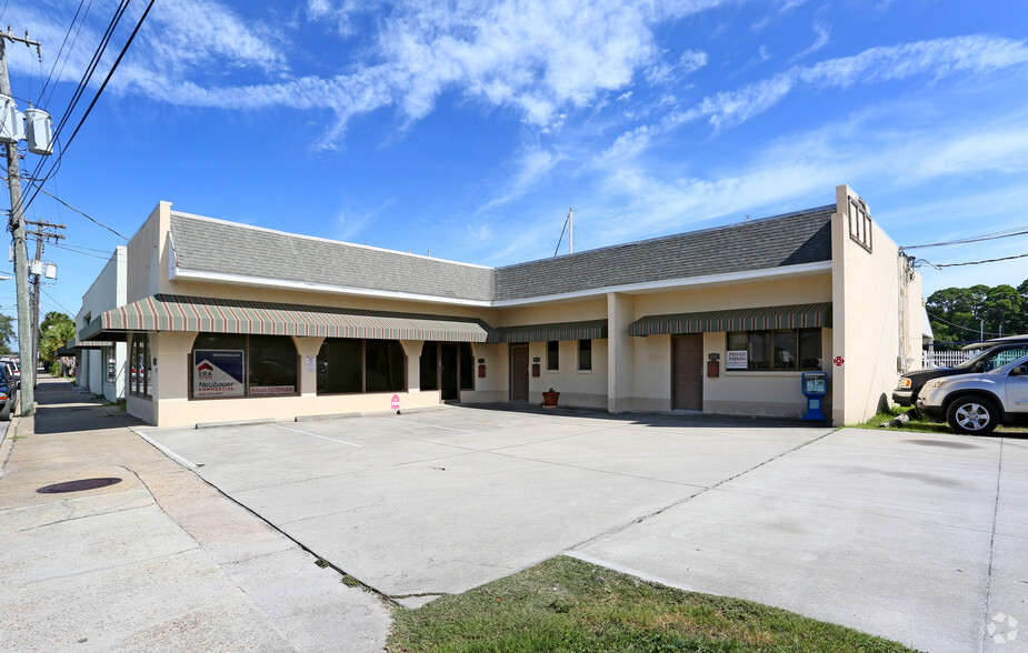 231-235 Beach Dr, Panama City, FL à vendre - Photo principale - Image 1 de 1