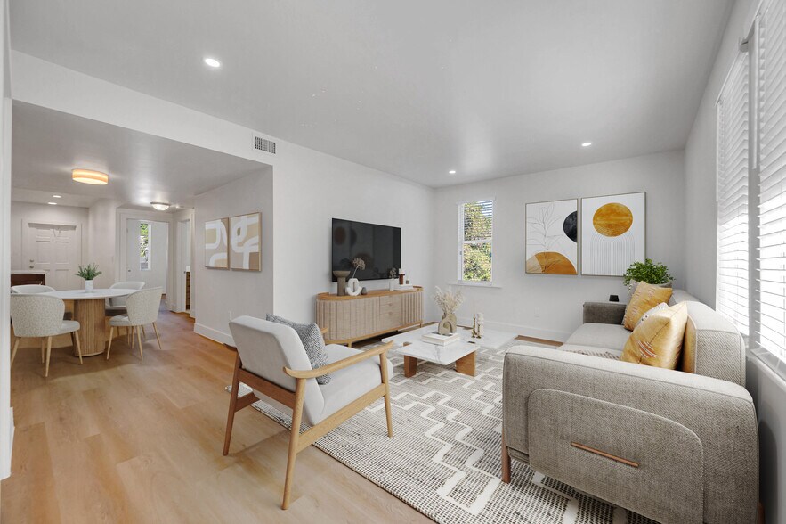 893 NE 81st St, Miami, FL à vendre - Photo intérieure - Image 3 de 20