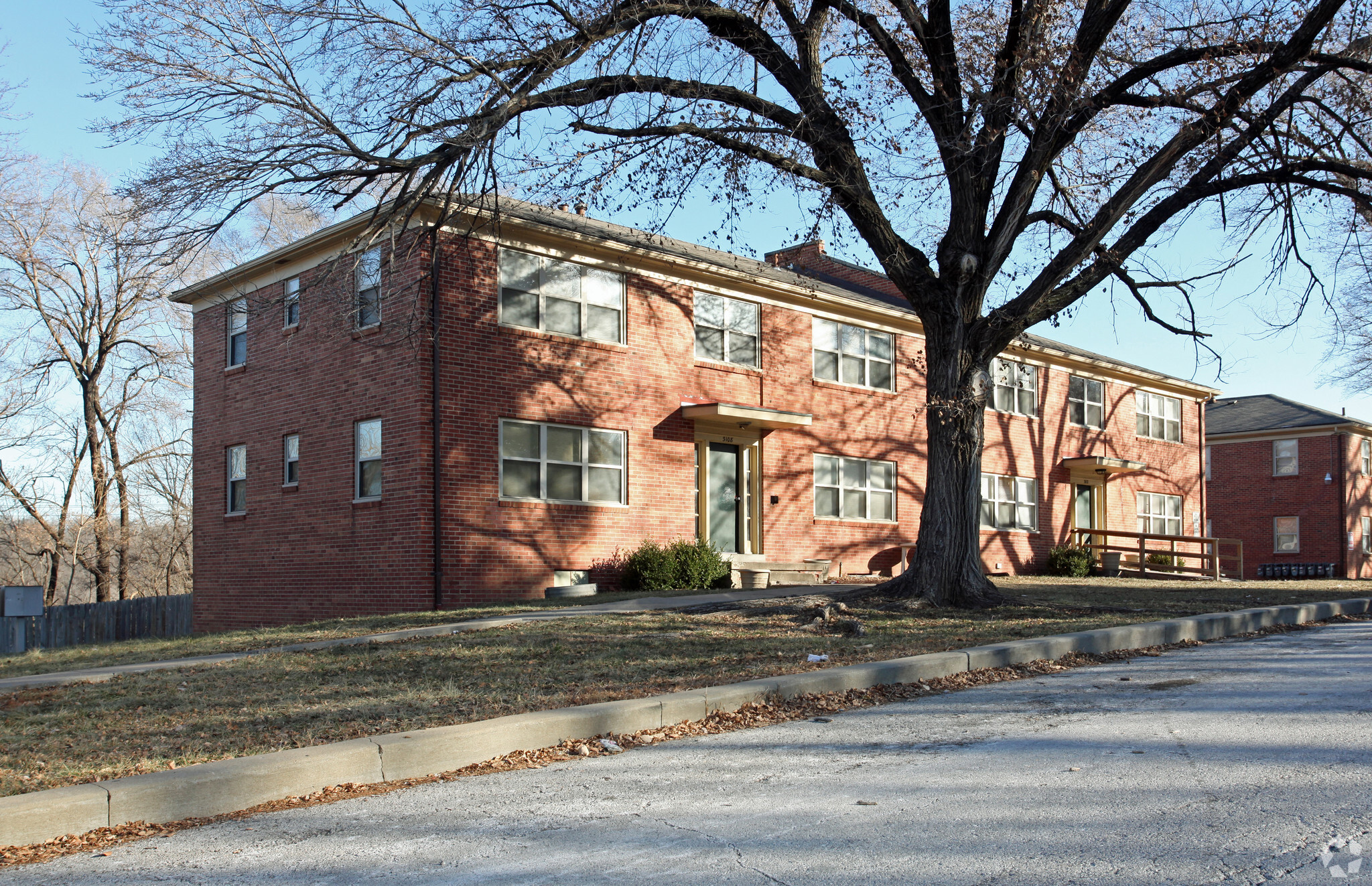 3000 E 49th St, Kansas City, MO à vendre Photo principale- Image 1 de 1