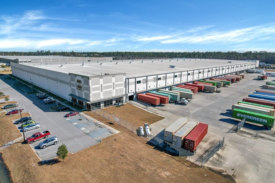 455 Jimmy Deloach Pky, Savannah, GA for lease - Building Photo - Image 2 of 5