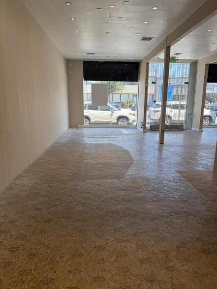 8262 Melrose Ave, Los Angeles, CA for sale - Building Photo - Image 2 of 23