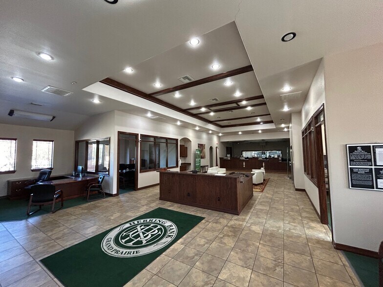 2317 S Belt Line Rd, Grand Prairie, TX à vendre - Photo du bâtiment - Image 3 de 6