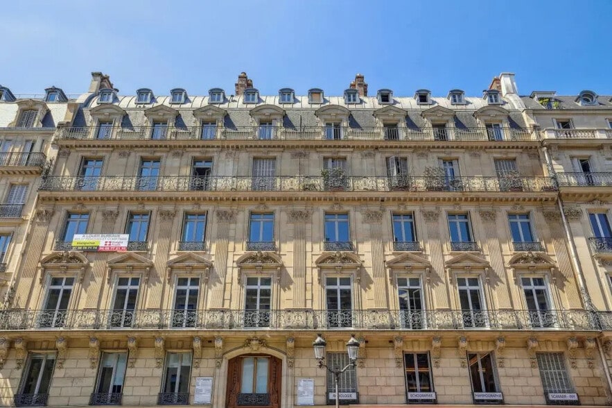 13 Avenue De L'Opera, Paris for lease - Building Photo - Image 2 of 9
