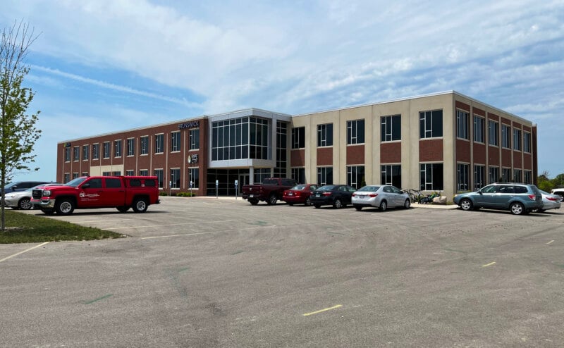 1907 S 4th St, Champaign, IL for lease Primary Photo- Image 1 of 2