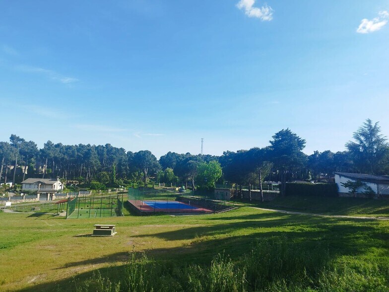 Calle de Coruña, 919, Cadalso de los Vidrios, Madrid à vendre - Photo du bâtiment - Image 2 de 22