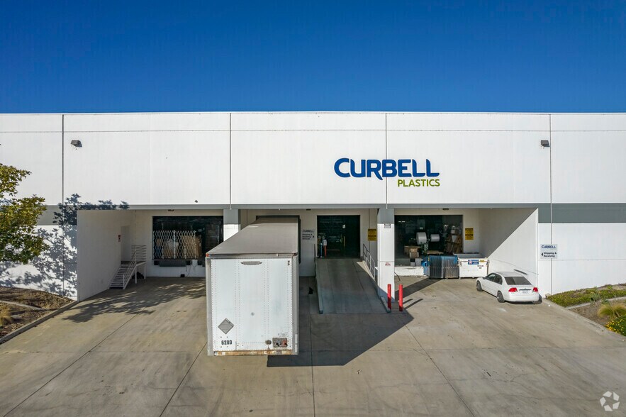 1690 Brandywine Ave, Chula Vista, CA à louer - Photo du bâtiment - Image 3 de 5