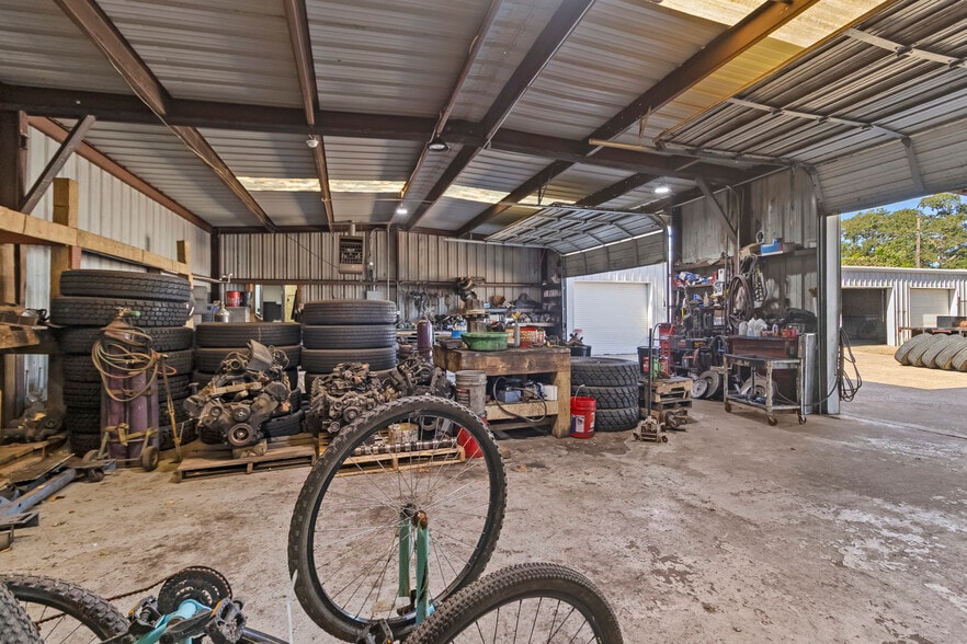 611 TX-75, Willis, TX for lease - Building Photo - Image 3 of 13