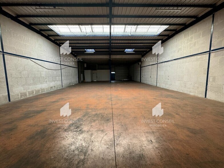 Flex dans Villepinte à louer - Photo du bâtiment - Image 3 de 10