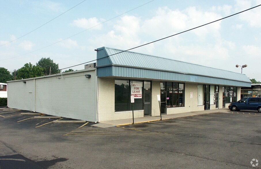 8009 Hamilton Ave, Cincinnati, OH for sale - Building Photo - Image 2 of 3
