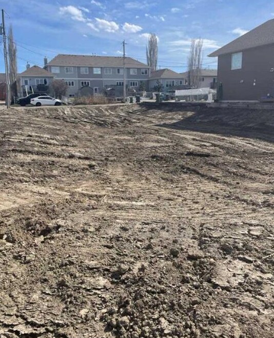 111 5th Av, Strathmore, AB à vendre Photo principale- Image 1 de 1