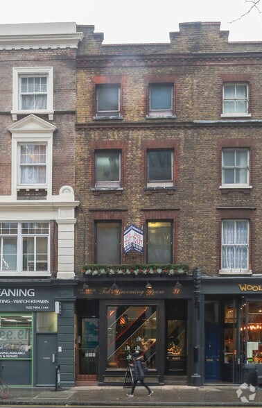 31 Theobalds Rd, Londres à louer - Photo du bâtiment - Image 3 de 5