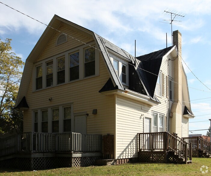 118 S Grace St, Rocky Mount, NC à vendre - Photo du bâtiment - Image 3 de 11