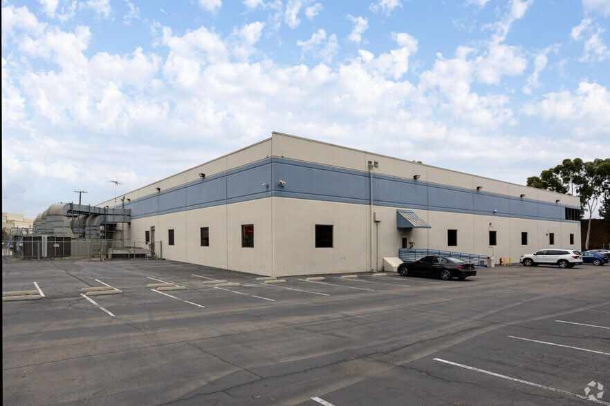 1600 Forbes Way, Long Beach, CA for sale - Building Photo - Image 2 of 5