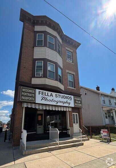 1463 Main St, Northampton, PA à louer - Photo du bâtiment - Image 2 de 5