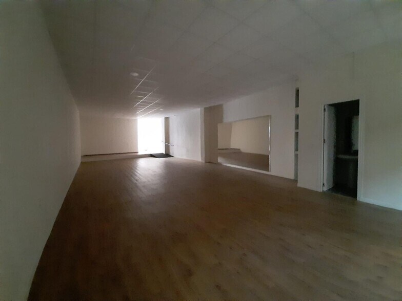 Retail in Malpartida de Cáceres for sale - Building Photo - Image 3 of 6