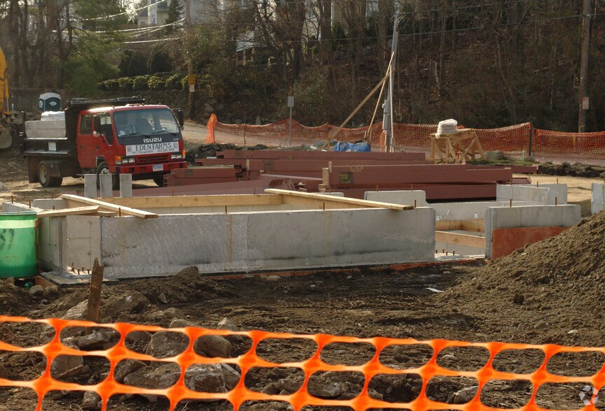 50 Old Field Point Rd, Greenwich, CT à louer - Photo du bâtiment - Image 2 de 9