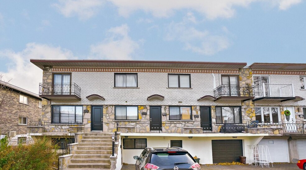 4720 Rue D'antibes, Montréal, QC à vendre - Photo principale - Image 1 de 1
