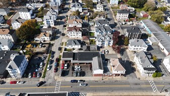 347 Dartmouth St, New Bedford MA - Propriété automobile